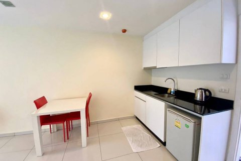 Condominio de 1 dormitorio en Pattaya, Tailandia № 135278 - foto 8