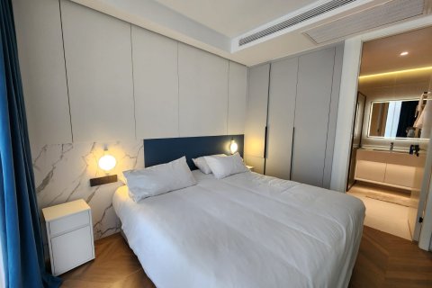 Condo in Bang Tao, Thailand, 2 bedrooms  № 152358 - photo 11