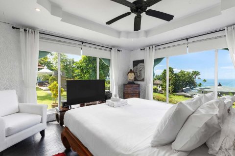 Propiedad 1600 m2 en Patong, Tailandia № 153764 - foto 12