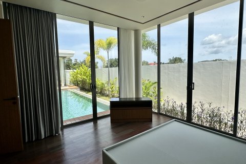 Chalet de 3 dormitorios en Bang Tao, Tailandia № 210008 - foto 10