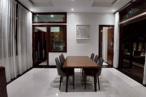Propiedad 280 m2 en Chalong, Tailandia № 135143 - foto 2