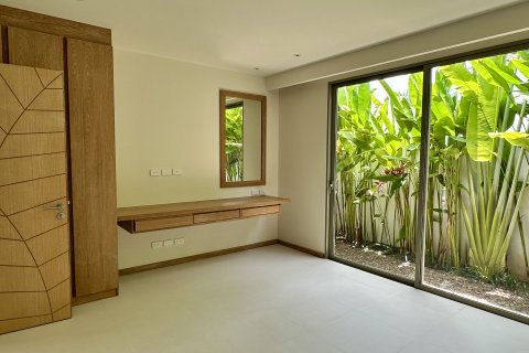 Chalet de 3 dormitorios en Bang Tao, Tailandia № 210007 - foto 12