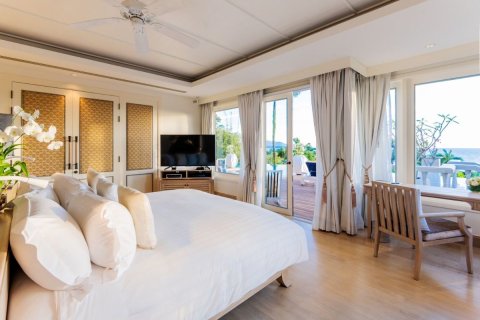 Chalet de 3 dormitorios en Naithon Beach, Tailandia № 153705 - foto 18
