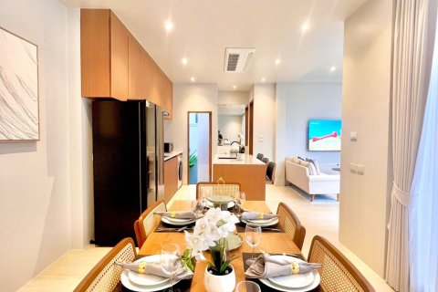 Chalet de 3 dormitorios en Bang Tao, Tailandia № 152504 - foto 9