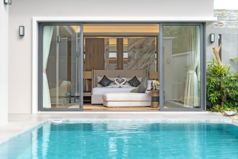 Chalet de 4 dormitorios en Bang Tao, Tailandia № 71768 - foto 6