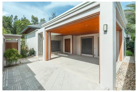 Chalet de 3 dormitorios en Bang Tao, Tailandia № 210010 - foto 12