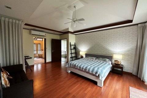 Chalet de 3 dormitorios en Bang Tao, Tailandia № 75774 - foto 19