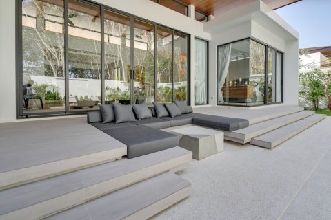 Chalet de 3 dormitorios en Bang Tao, Tailandia № 210004 - foto 3
