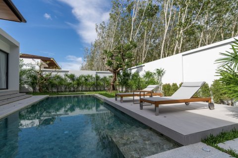 Chalet de 3 dormitorios en Bang Tao, Tailandia № 210004 - foto 2