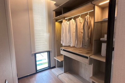 Condominio de 2 dormitorios en Watthana, Bangkok, Tailandia № 163889 - foto 5