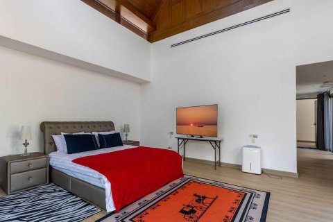 Immobilie in Bang Tao, Thailand 350 m2 № 135379 - Foto 6