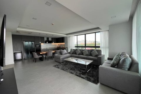 Condominio de 3 dormitorios en Pattaya, Tailandia № 120660 - foto 20