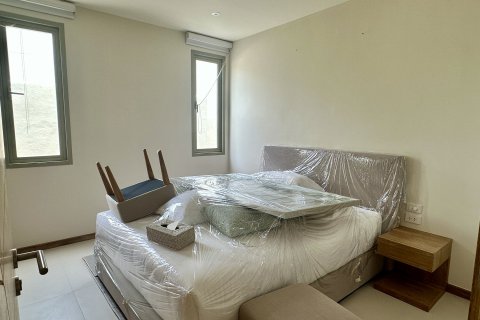 Chalet de 4 dormitorios en Bang Tao, Tailandia № 152416 - foto 14