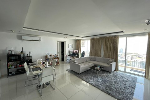 Condo in Pattaya, Thailand, 2 bedrooms in The Vision  № 75541