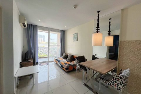 Condo in Pattaya, Thailand, 1 bedroom  № 135312 - photo 2