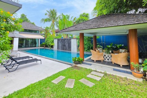 Chalet de 3 dormitorios en Phuket, Tailandia № 210222