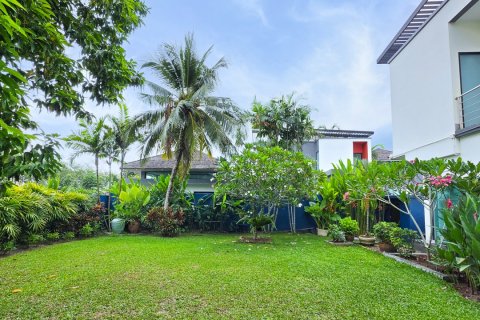 Chalet de 3 dormitorios en Phuket, Tailandia № 210222 - foto 2