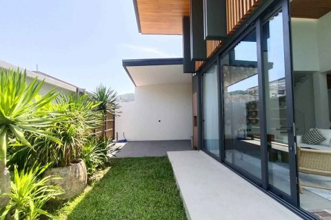 Propiedad 300 m2 en Chalong, Tailandia № 135206 - foto 4