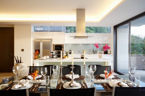 Apartamento de 2 dormitorios en Layan Beach, Tailandia № 153700 - foto 12