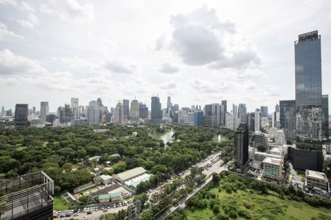 Condominio de 3 dormitorios en Pathum Wan, Bangkok, Tailandia № 163890 - foto 16