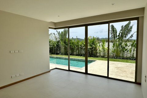 Chalet de 3 dormitorios en Bang Tao, Tailandia № 210007 - foto 5