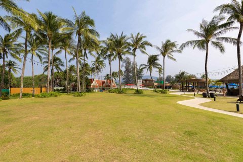 Chalet de 3 dormitorios en Bang Tao, Tailandia № 153758 - foto 26
