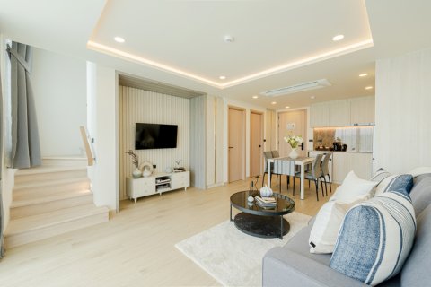 Apartamento de 3 habitaciones en Pattaya, Tailandia № 180358 - foto 4