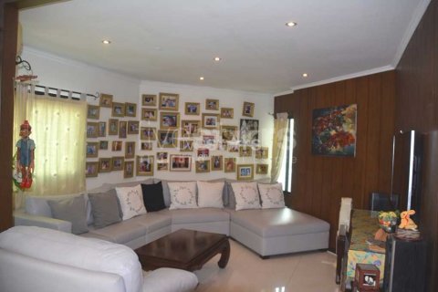 Condominio de 3 dormitorios en Bangkok, Tailandia № 66999 - foto 3