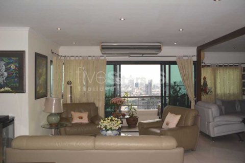 Condominio de 3 dormitorios en Bangkok, Tailandia № 66999 - foto 4