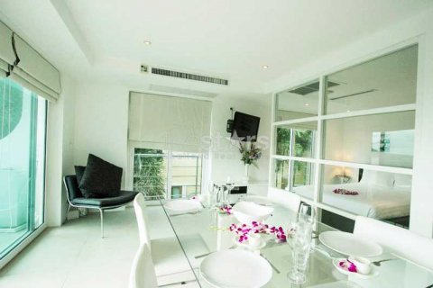 Condominio de 2 dormitorios en Phuket, Tailandia № 66997 - foto 3