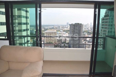 Condominio de 3 dormitorios en Bangkok, Tailandia № 66998 - foto 5