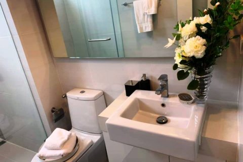 Condominio de 2 dormitorios en Bangkok, Tailandia № 66670 - foto 10