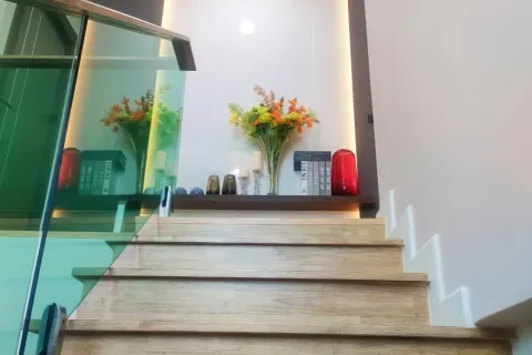 Casa de 4 dormitorios en Pattaya, Tailandia № 155609 - foto 9