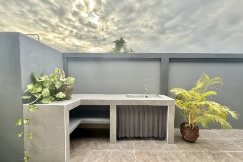 Casa de 3 dormitorios en Pattaya, Tailandia № 155608 - foto 9