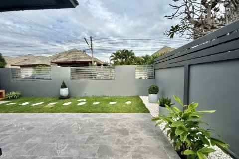 Casa de 3 dormitorios en Pattaya, Tailandia № 155608 - foto 6