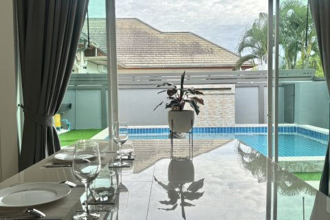 Casa de 3 dormitorios en Pattaya, Tailandia № 155608 - foto 19