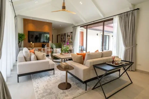 Casa de 4 dormitorios en Phuket, Tailandia № 149661 - foto 5