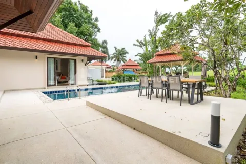 Casa de 4 dormitorios en Phuket, Tailandia № 149661