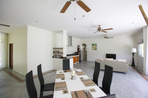 Casa de 5 dormitorios en Koh Pha Ngan, Tailandia № 67184 - foto 9