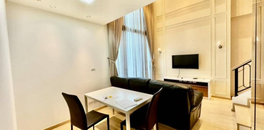 Dúplex de 2 dormitorios en Bangkok, Tailandia № 114094