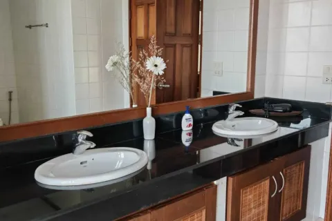 Casa de 4 dormitorios en Ko Samui, Tailandia № 148376 - foto 25