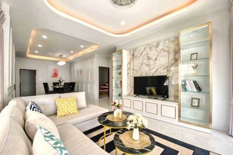 Casa de 3 dormitorios en Pattaya, Tailandia № 120203 - foto 6