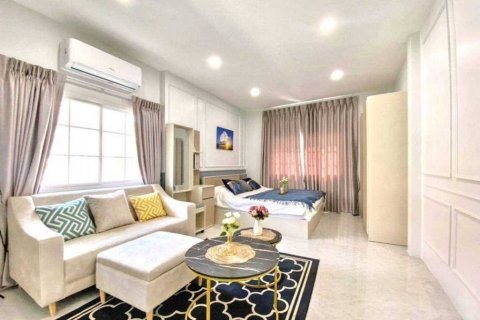 Casa de 3 dormitorios en Pattaya, Tailandia № 120203 - foto 7