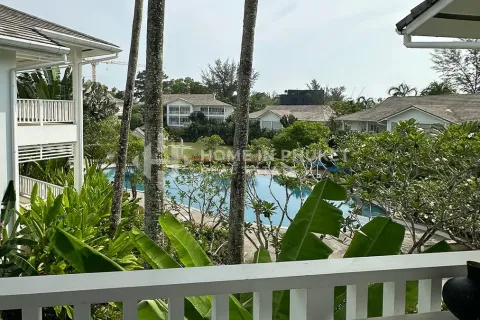 Estudio en el condominio en Phuket, Tailandia № 209994