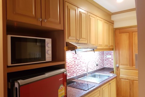 Condominio de 1 dormitorio en Jomtien Beach, Pattaya, Tailandia № 204925 - foto 4