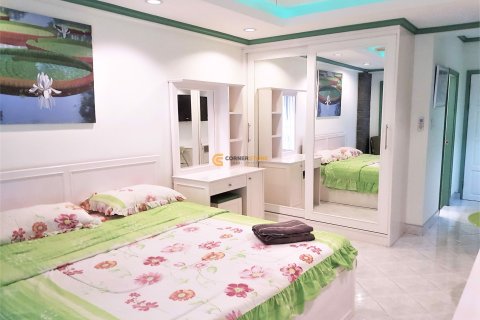 Condominio de 1 dormitorio en Jomtien Beach, Pattaya, Tailandia № 204929 - foto 3