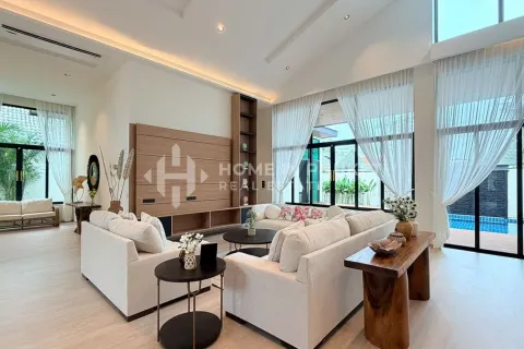 Casa de 4 dormitorios en Rawai, Tailandia № 155469 - foto 5