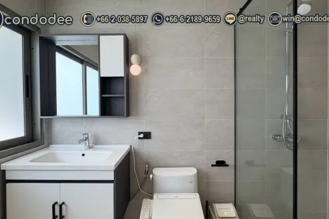 Condo in Watthana, Bangkok, Thailand, 3 bedrooms  № 201345 - photo 13