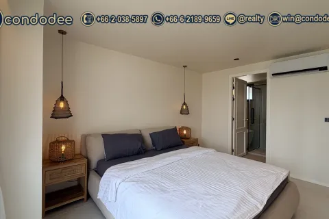 Condo in Watthana, Bangkok, Thailand, 3 bedrooms  № 201345 - photo 14