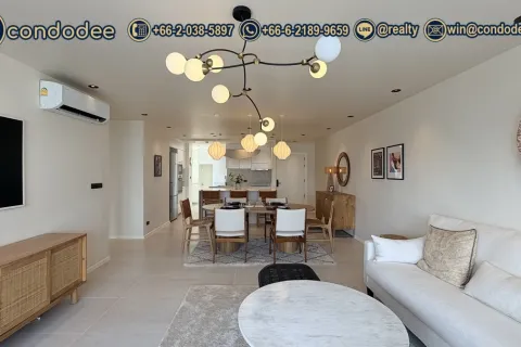 Condo in Watthana, Bangkok, Thailand, 3 bedrooms  № 201345 - photo 3